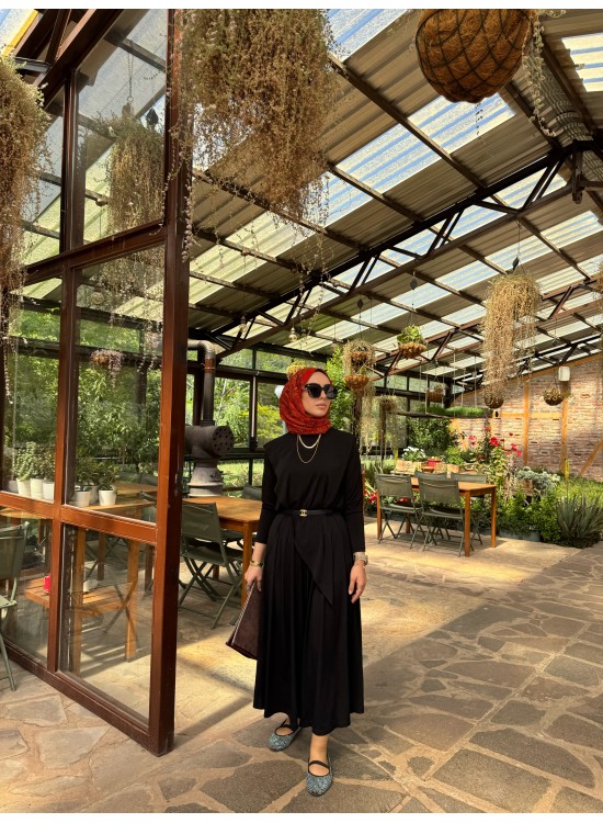 Sandy Siyah Takım 