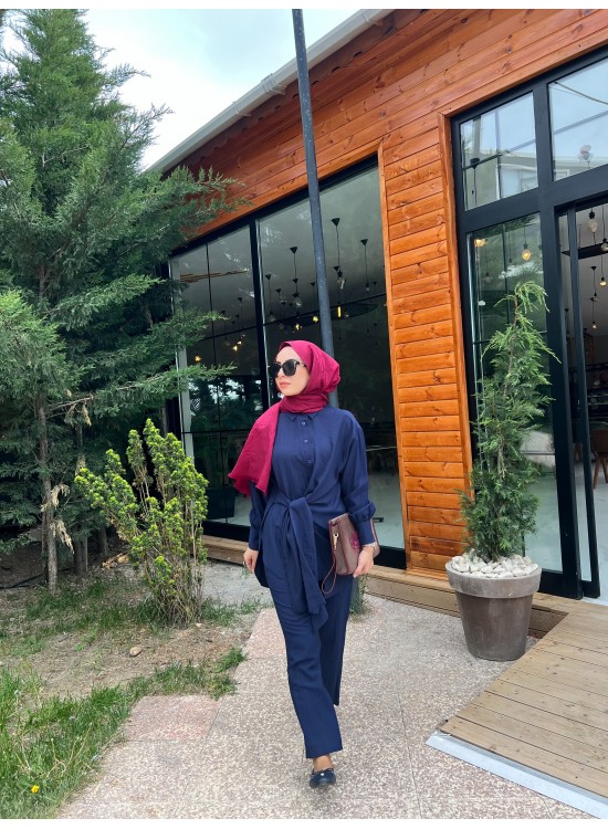 Lacivert Takım 