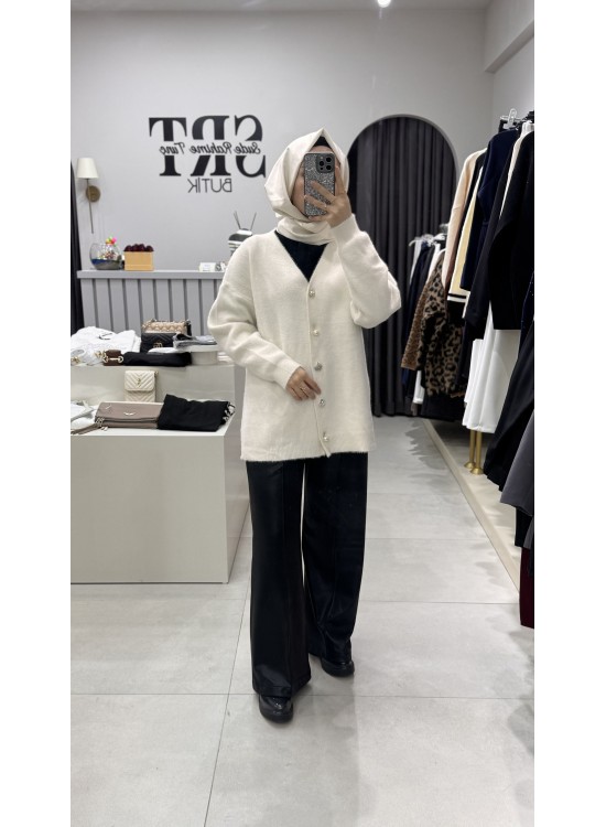 Beyaz Angora Hırka